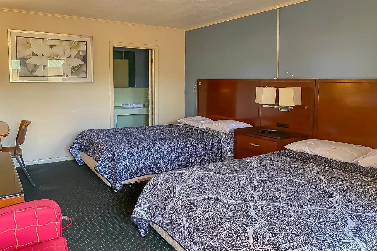 Hotel O Tallassee Hwy 14 Kültér fotó