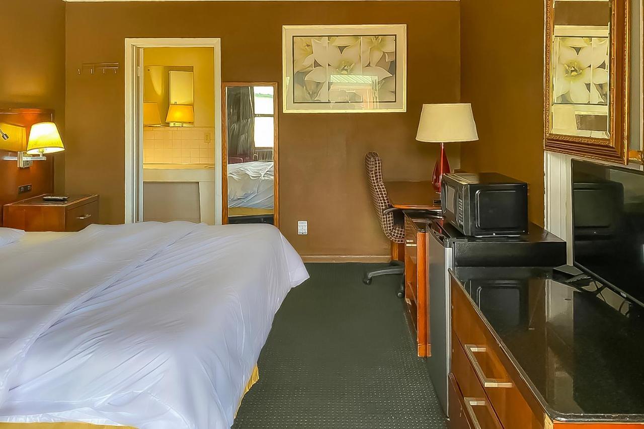 Hotel O Tallassee Hwy 14 Kültér fotó